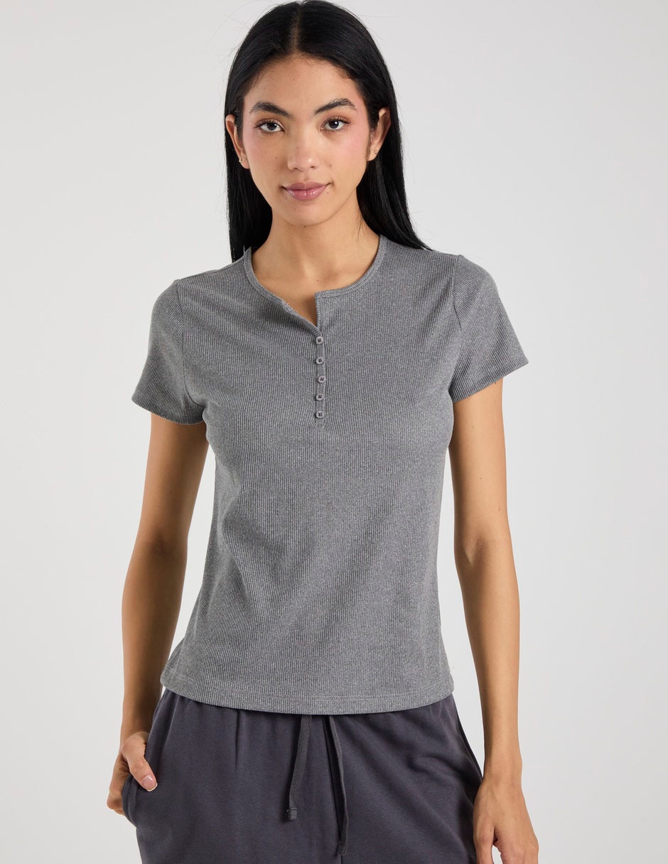 Playera manga corta cuello redondo para mujer 1