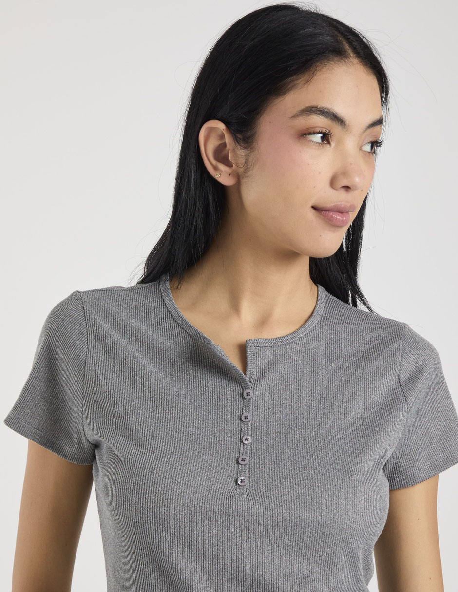 Playera manga corta cuello redondo para mujer 5