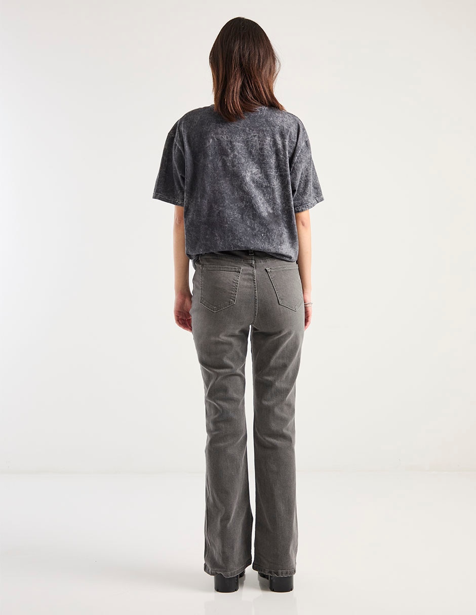 Jeans flare con cinturón para mujer 2