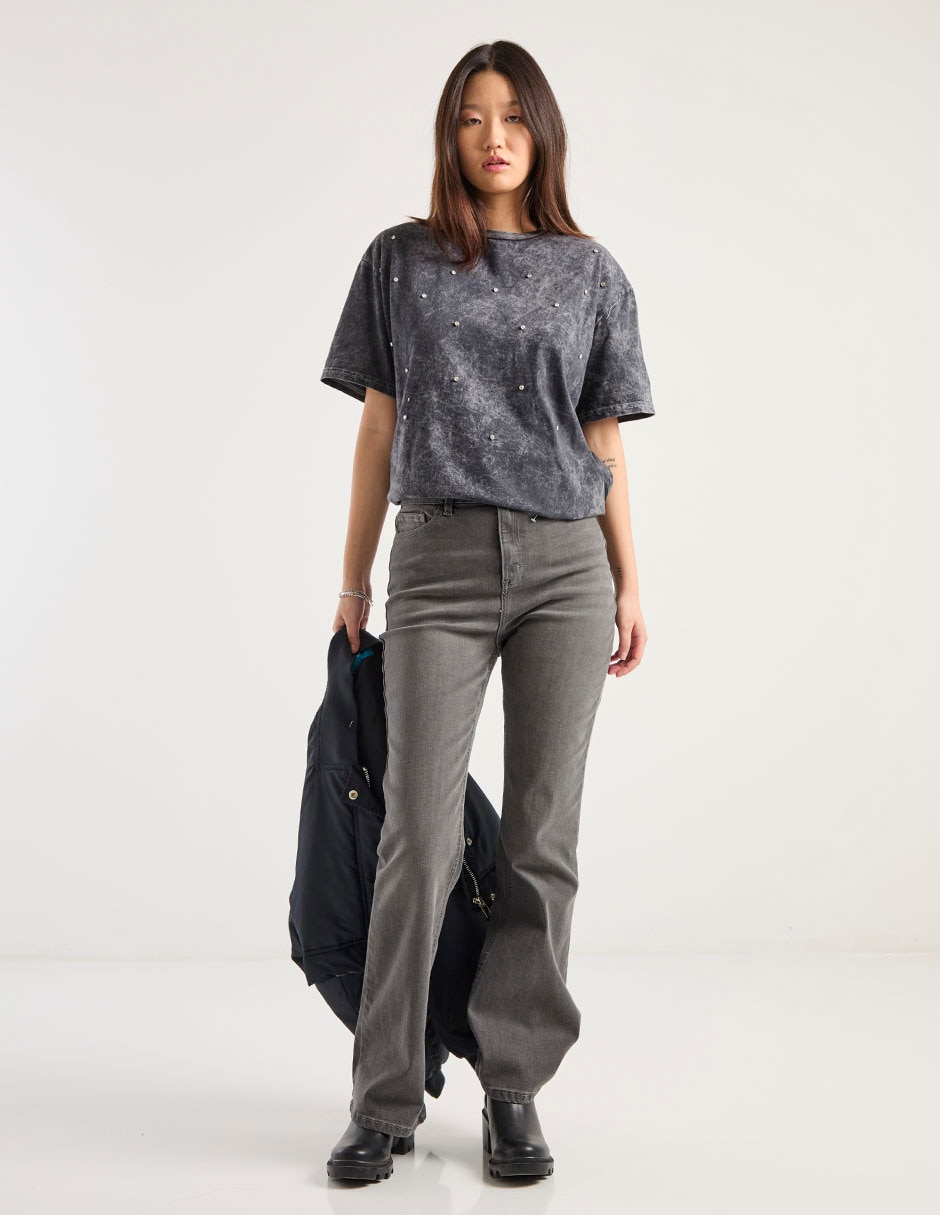 Jeans flare con cinturón para mujer 3