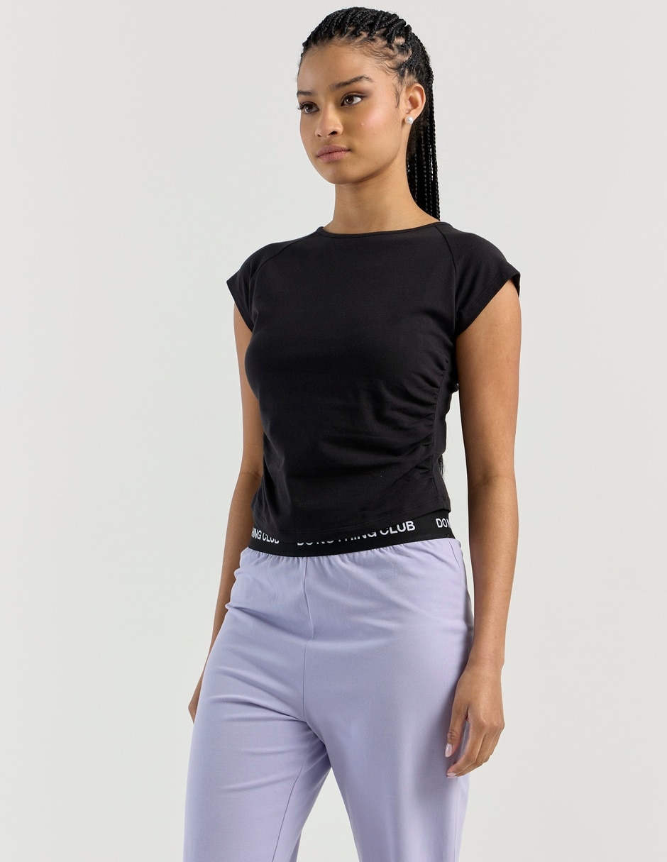 Playera manga corta cuello redondo para mujer
