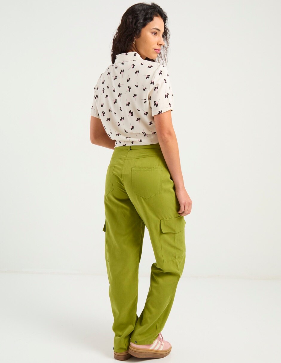 Pantalón cargo straight para mujer 6