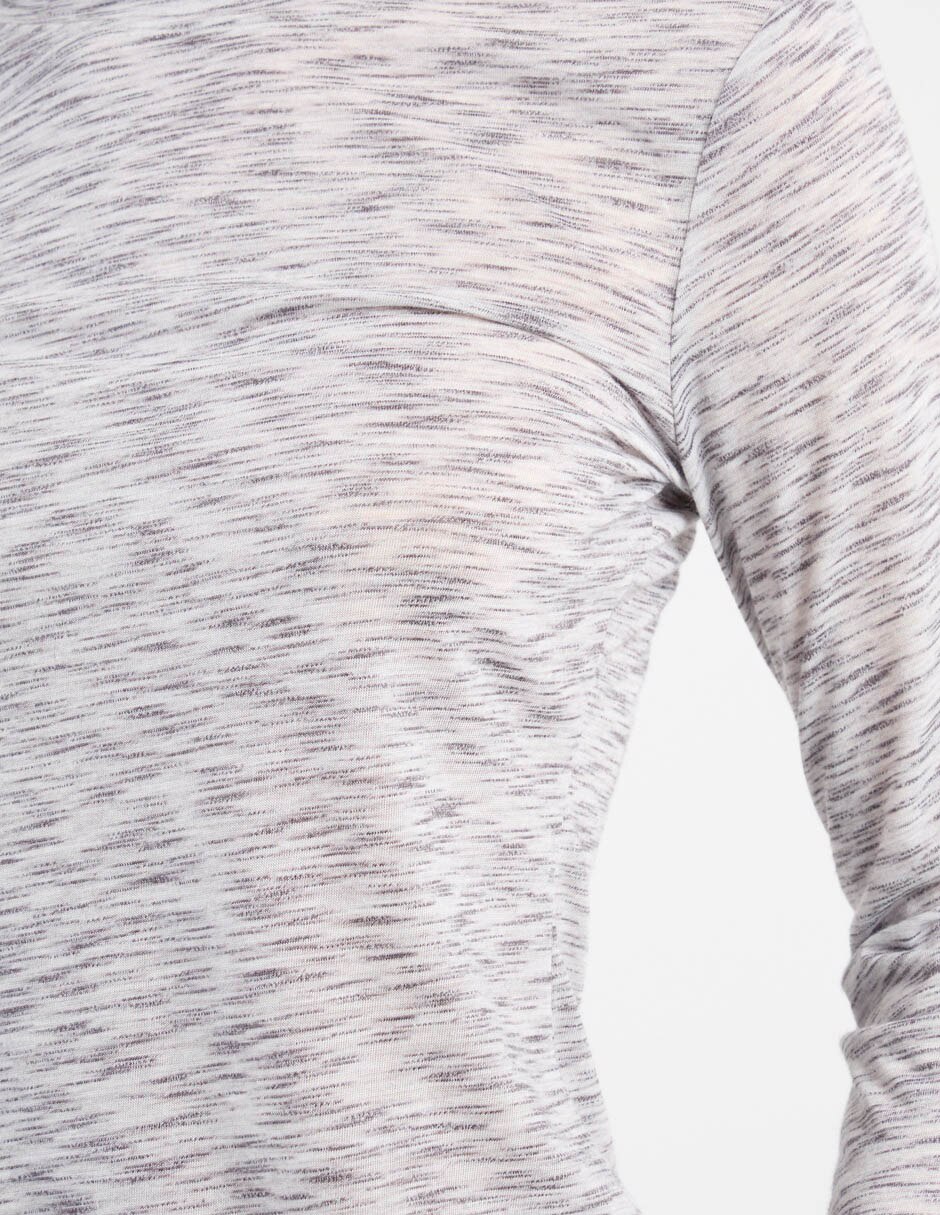 Playera manga larga cuello redondo mujer 5