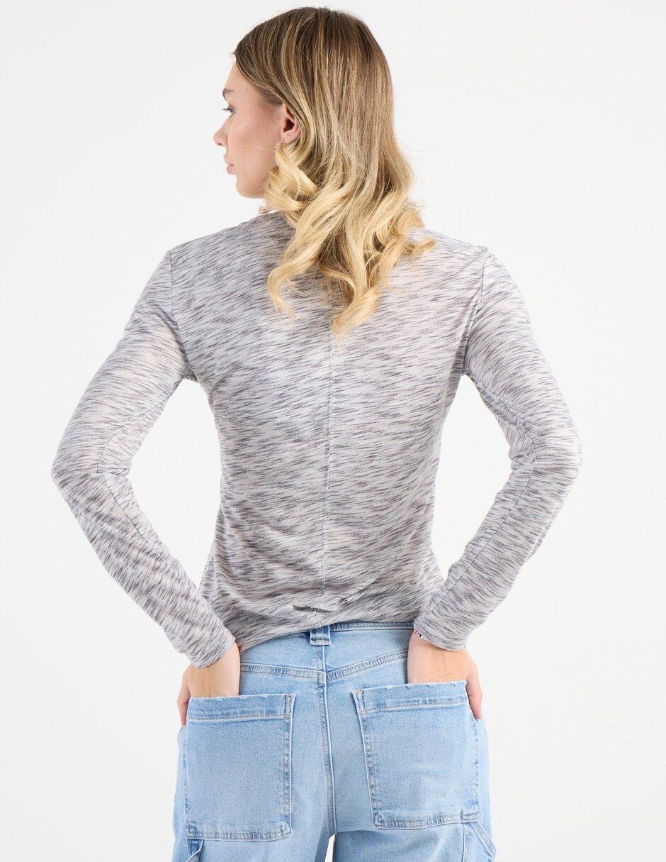 Playera manga larga cuello redondo mujer 6
