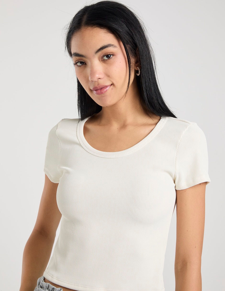 Playera manga corta cuello redondo para mujer 3