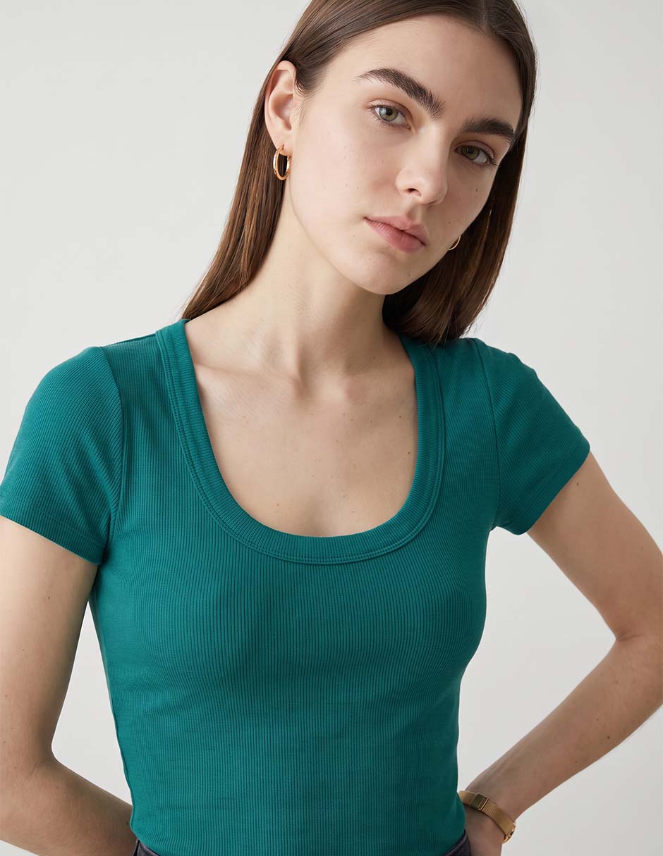 Playera manga corta cuello cuadrado mujer 3