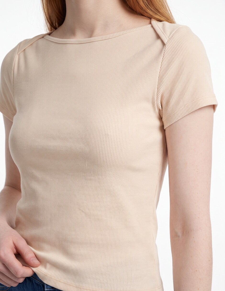 Playera manga corta cuello redondo para mujer 4