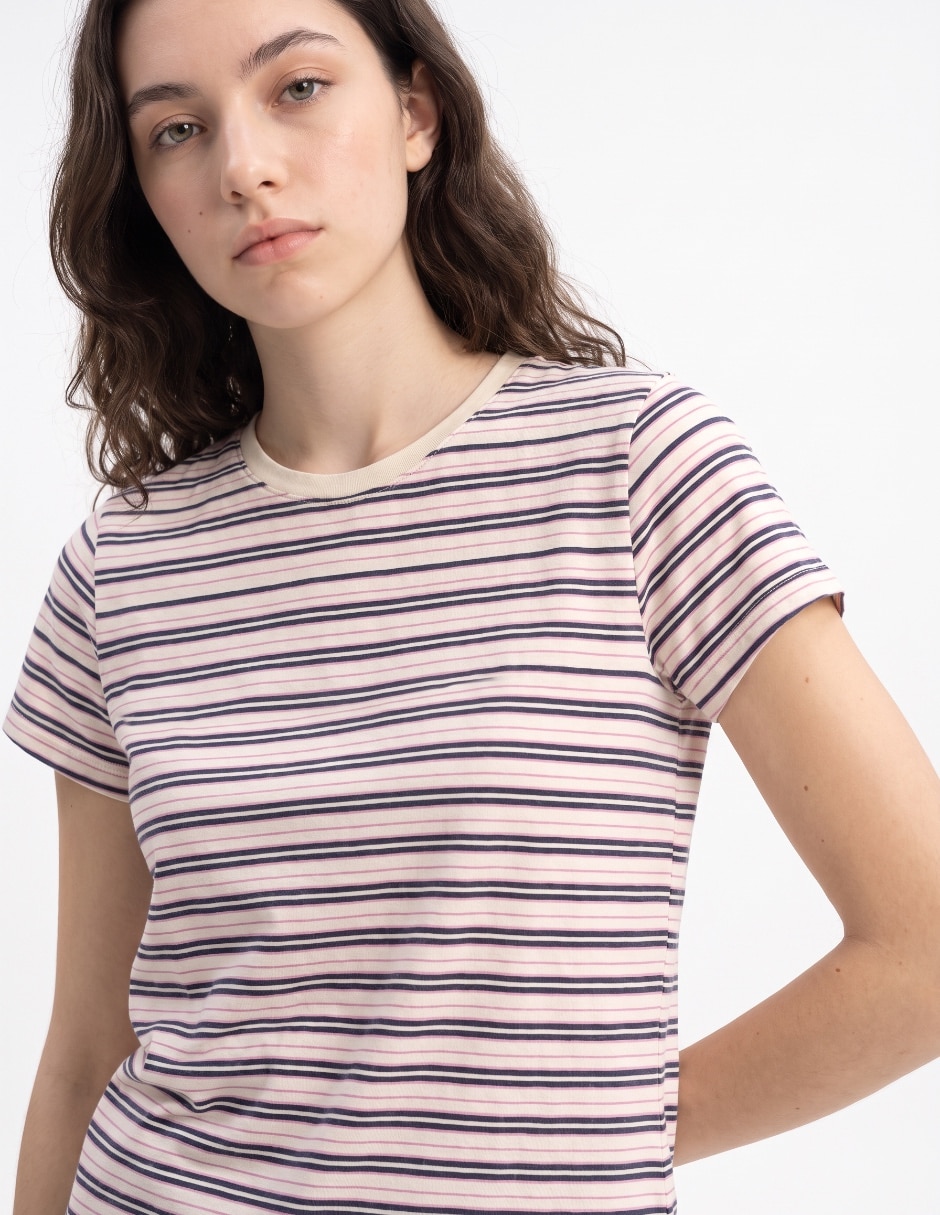 Playera manga corta cuello redondo para mujer 4