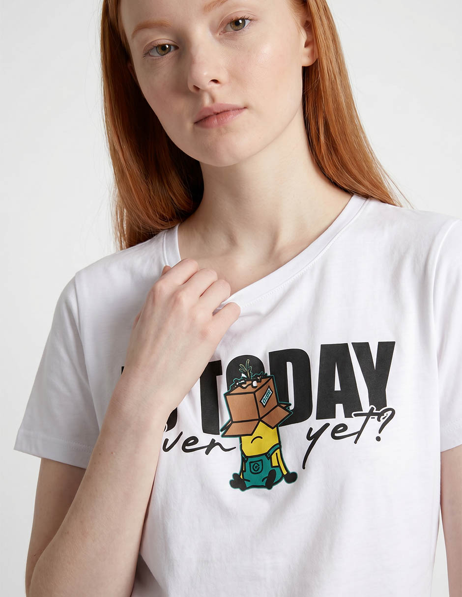 Playera manga corta Minions cuello redondo para mujer